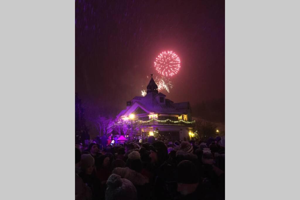 The Mountainside By Escapades Tremblant Lägenhet Mont-Tremblant Exteriör bild